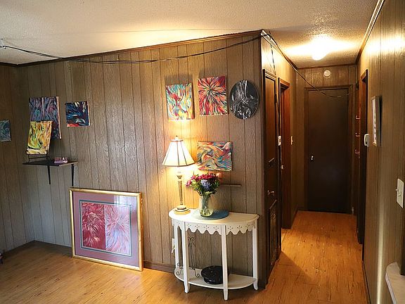 Living | Hall | Closet