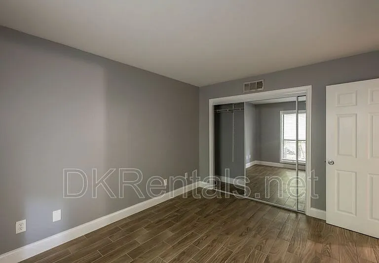 1309 Summit North Dr NE — Photo 12