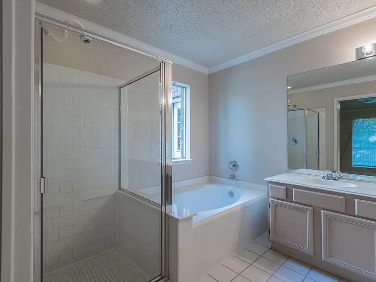 8926 Village Hills Dr — Photo 19