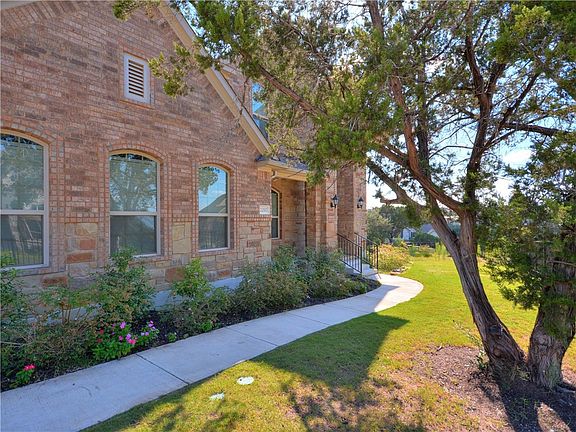 5th image of 22117 Esmeralda Dr