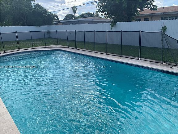 4th image of 18030 NW 14th Ave