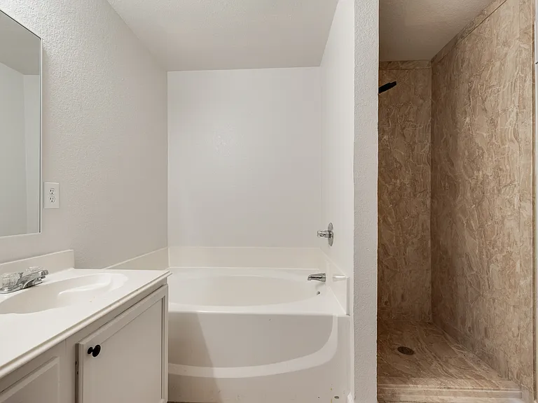 7437 Diamond Springs Trl — Photo 12