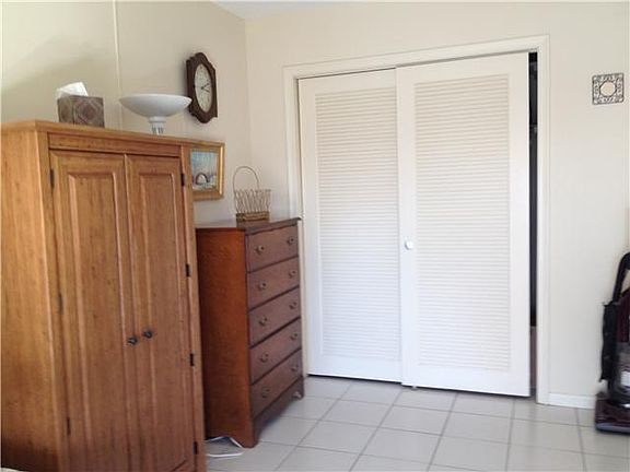 5th image of 206 Wellington E #206
