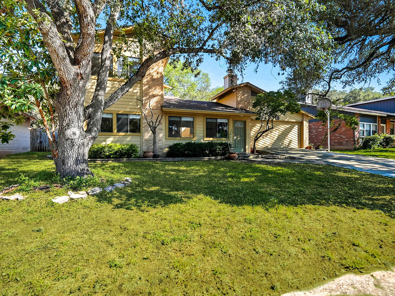 3 bed, 1641 sqft, $1,800 — Photo 4