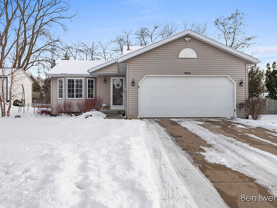 1st image of 3836 Kirkshire Dr SE