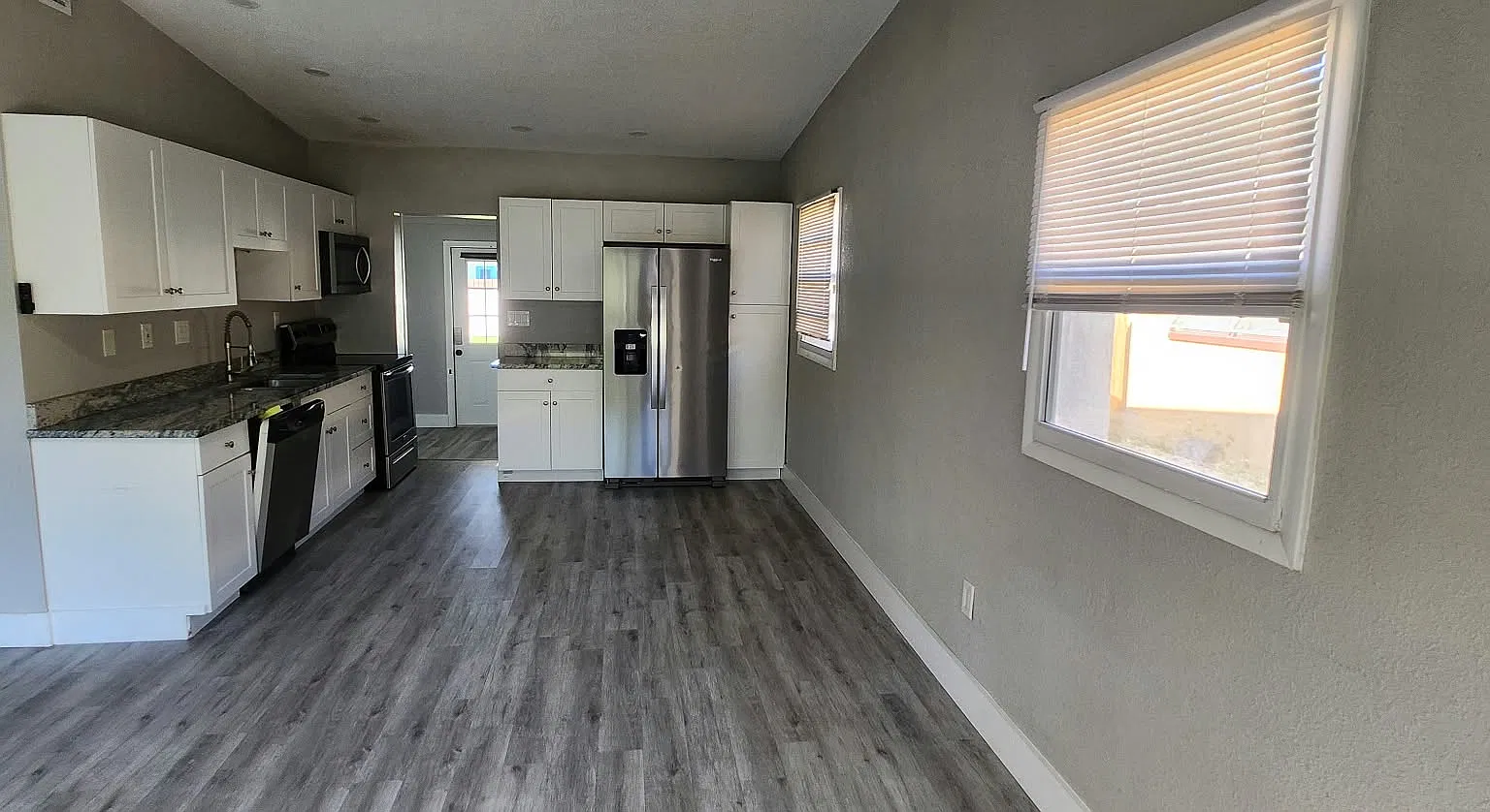 2 bed, 913 sqft, $1,800 — Photo 4