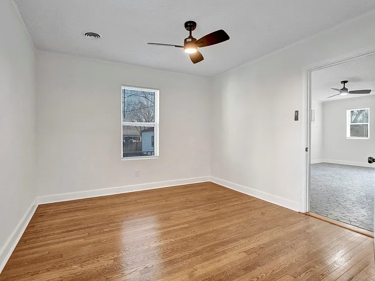 3780 Shirlwood Ave — Photo 21
