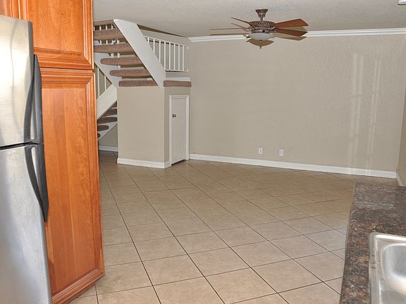 5th image of 2862 N Cottonwood St Unit 10