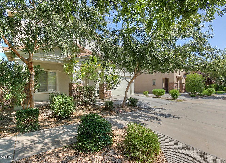 1st image of 21124 E Munoz Dr