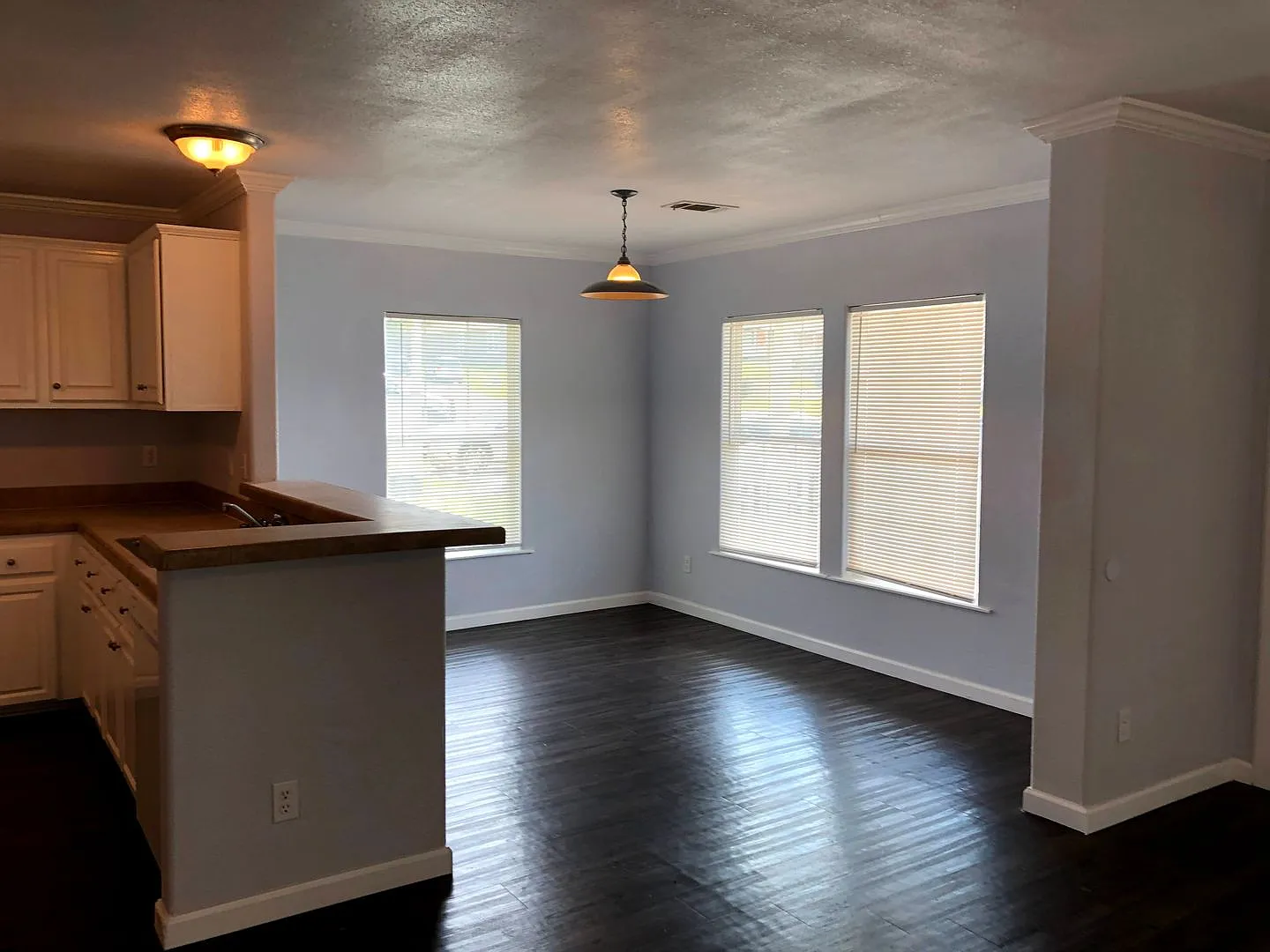 Room For Rent — Photo 4
