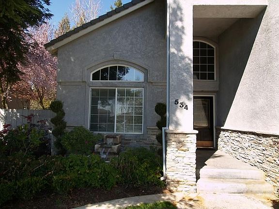 3rd image of 534 Chablis Dr