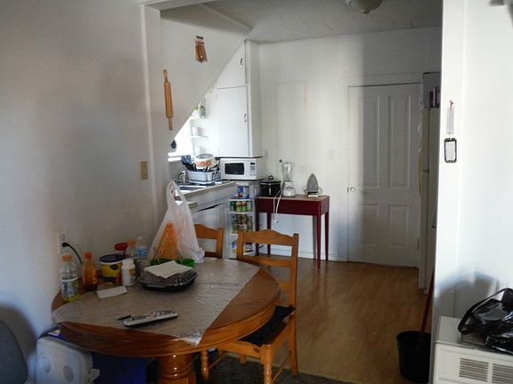 3rd image of 606 Orange Ave