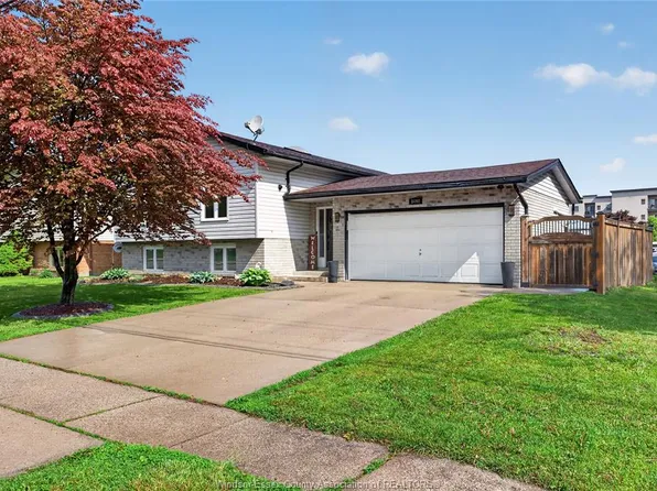 8492 Jerome St, Windsor, ON N8S 4S1