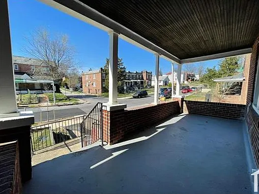 101 S Kossuth St — Photo 16