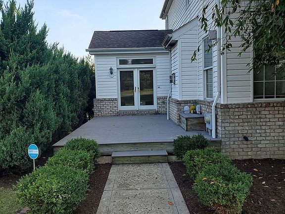 Trek Deck with gas line  