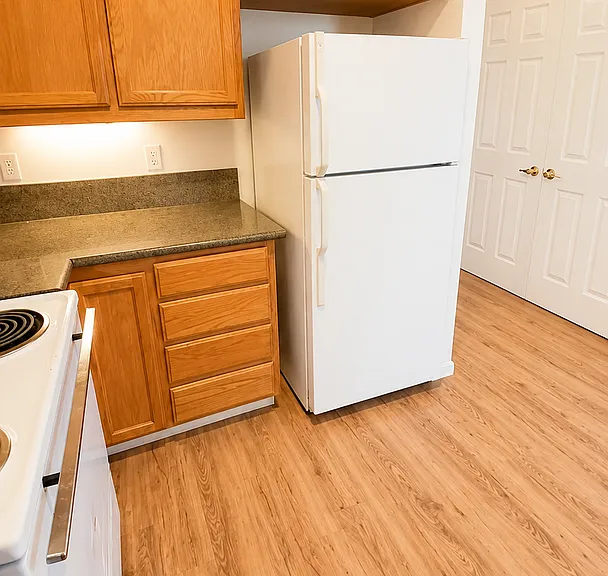 Hartford Square Apartments — Photo 14