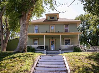 2007 Lake Ave, Gothenburg, NE 69138
