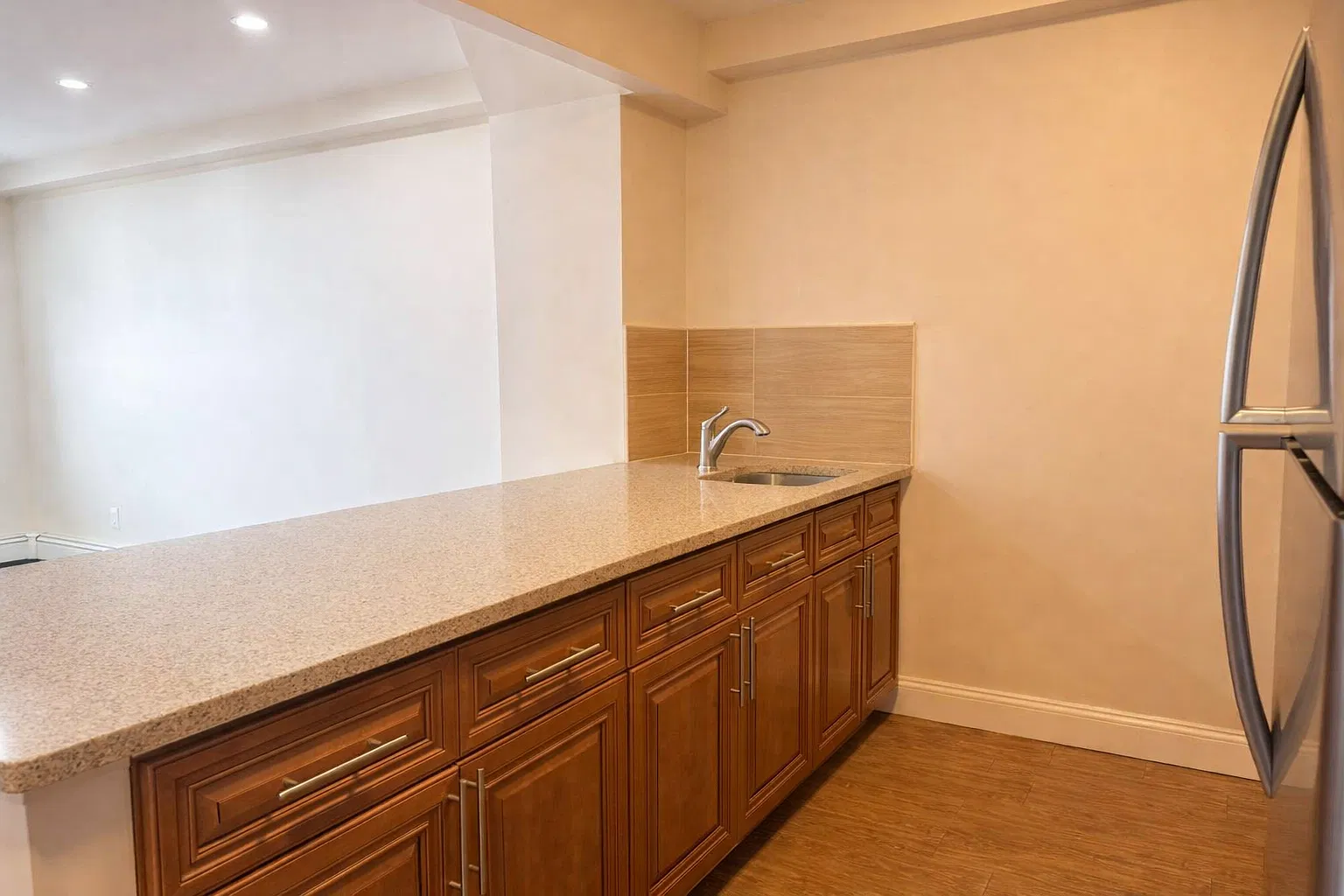 3 bed, $3,300 — Photo 3