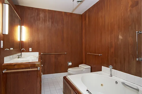 Sold by Stribling | media 4