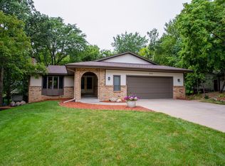 5915 Magnolia Ln N, Plymouth, MN 55442