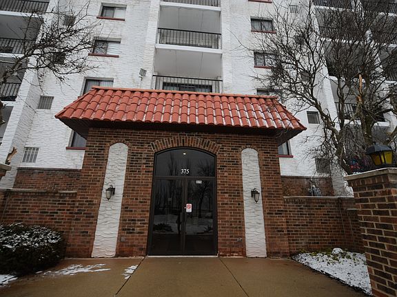 3rd image of 375 Plum Creek Dr #3042
