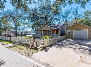 1515 W Blum St, Alvin, TX 77511 | MLS #25663217 | Zillow