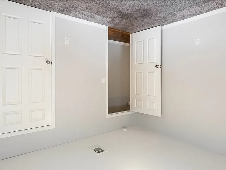 328 McTyere Ave — Photo 1