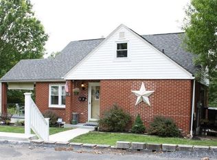 49 Stokely St, Washington, PA 15301