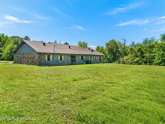 4th image of 816 Chulahoma Rd