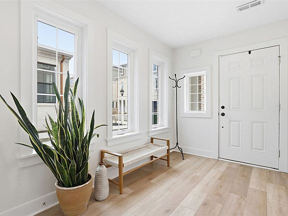 3rd image of 104 Founders St