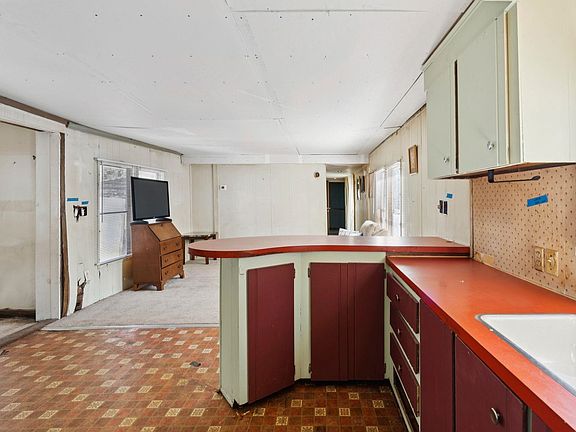 4th image of 67 Periwinkle Drive