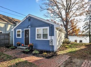 39 Ocean Ave, Hanson, MA 02338