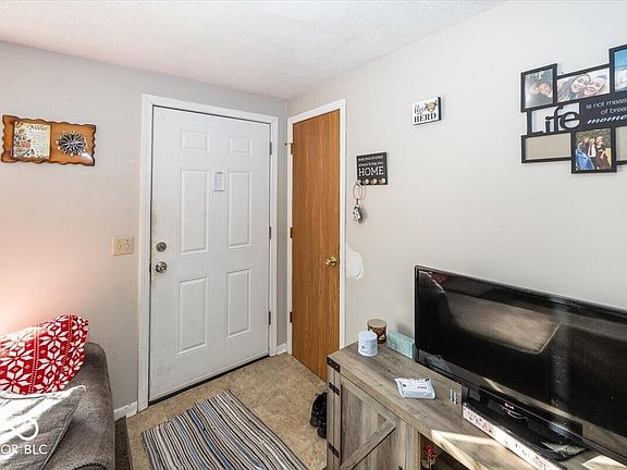 2nd image of 771-775 Kara Ct