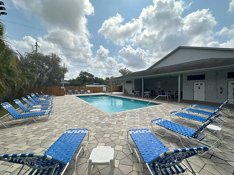 2558 Estancia Blvd — Photo 64