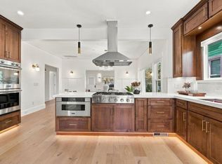 345 6th St #100, Hollister, CA 95023