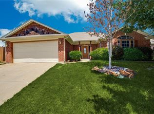 1032 Winepress Rd, Burleson, TX 76028