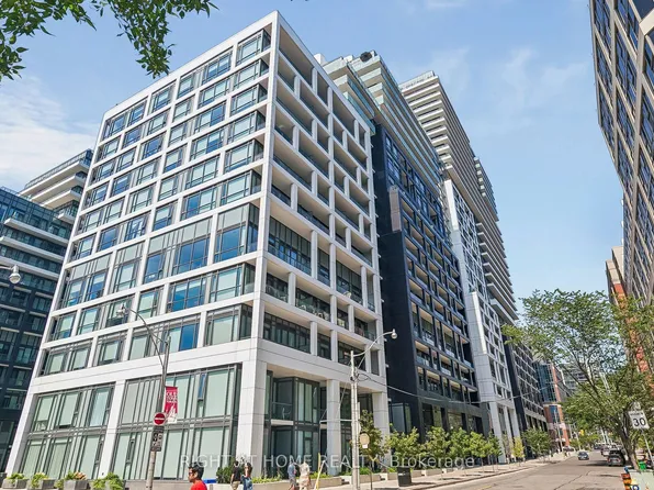 60 Princess St #447, Toronto, ON M5A 2C7