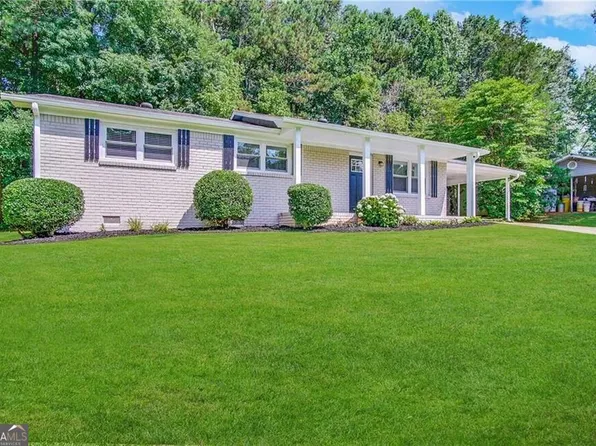 2192 Chestnut Log Loop, Lithia Springs, GA 30122
