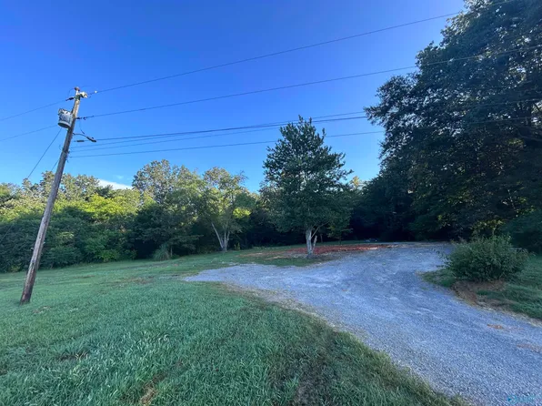 681 County Road 214, Woodville, AL 35776
