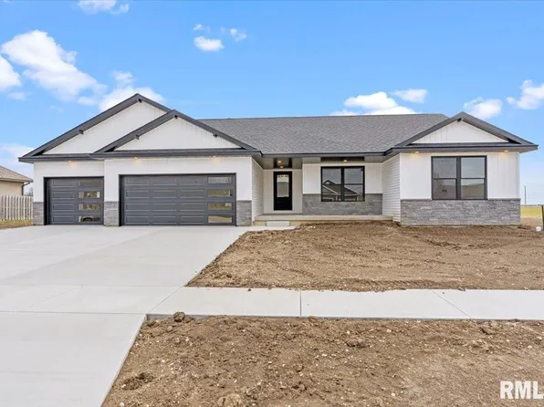 611 Liana Ave, New Berlin, IL 62670