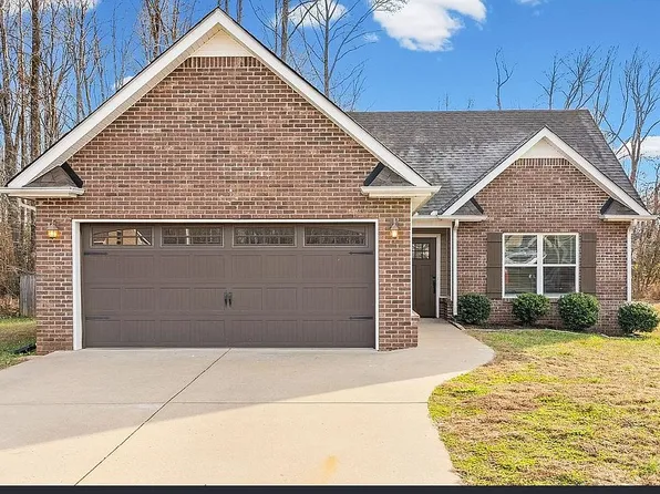 585 Cameo Ct, Clarksville, TN 37042