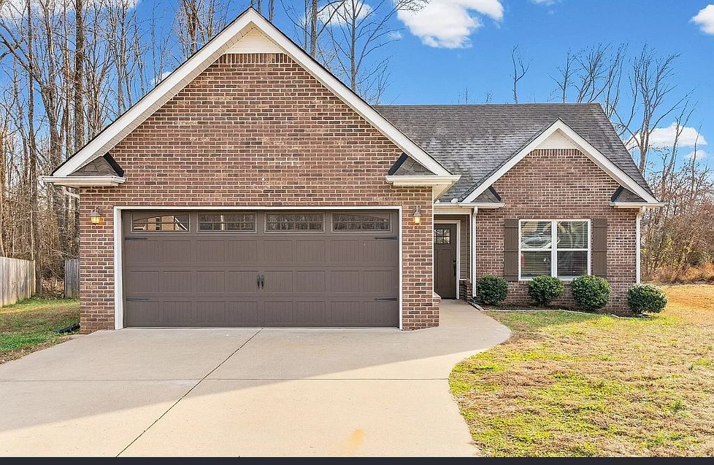 585 Cameo Ct - Property Image