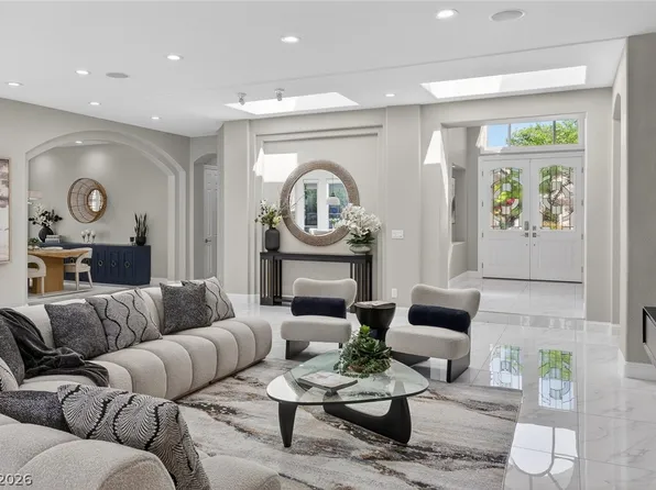 1817 Wincanton Dr, Las Vegas, NV 89134