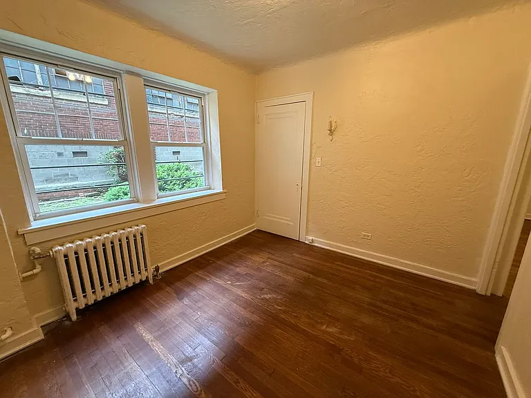 King Edward Annex Apartments — Photo 73