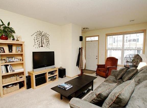 5th image of 1624 Legacy Parkway E