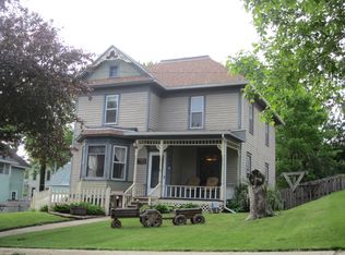 405 E Bridge St, Elkader, IA 52043