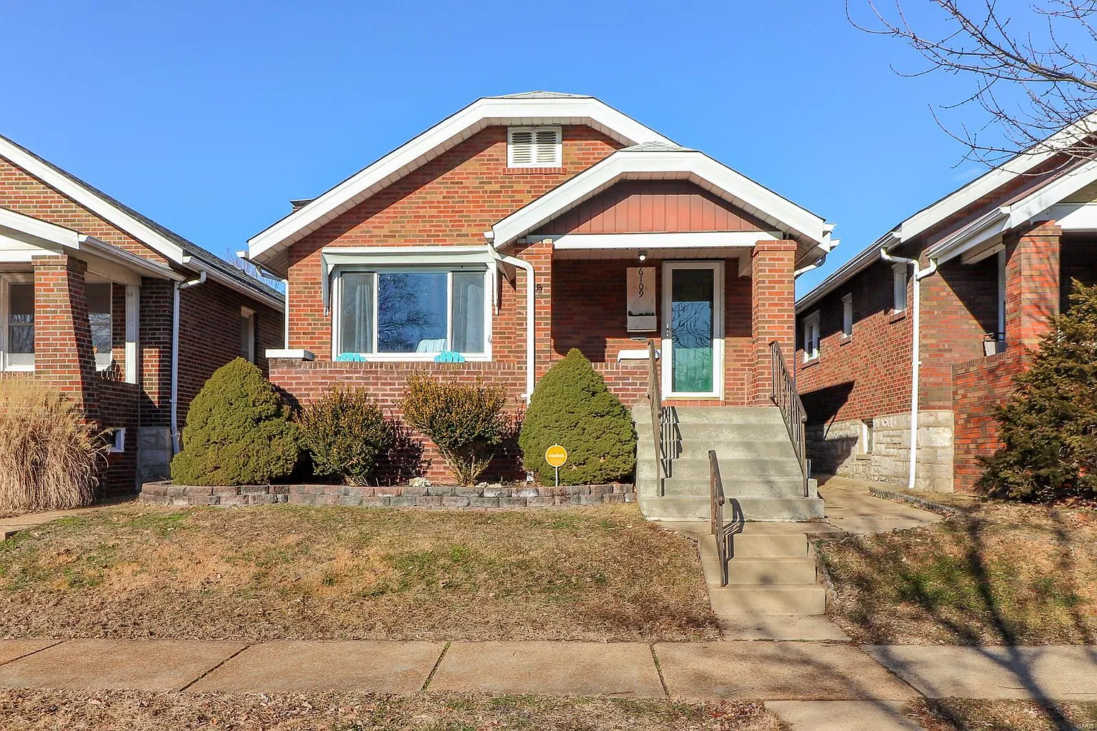 6109 Newport Ave photo 1