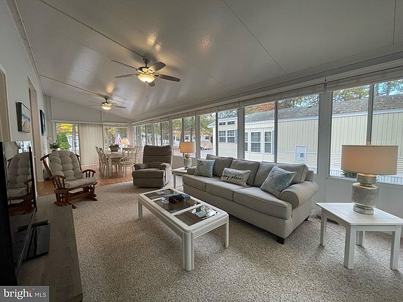 5th image of 165 Fremont Ave #513