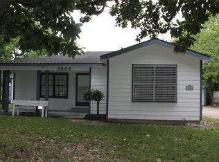 2806 S Houston Dr, La Marque, TX 77568