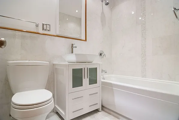 Rented by WAM Partners - William Moses Co. | media 19